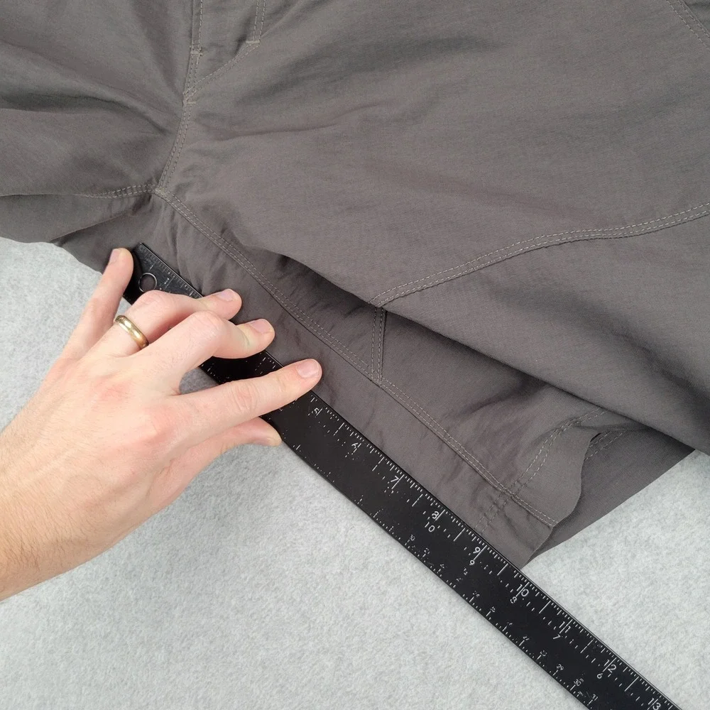 The North Face Hiking Shorts Mens 32 Gray Nylon Cargo Utility AXEZ T325/T725